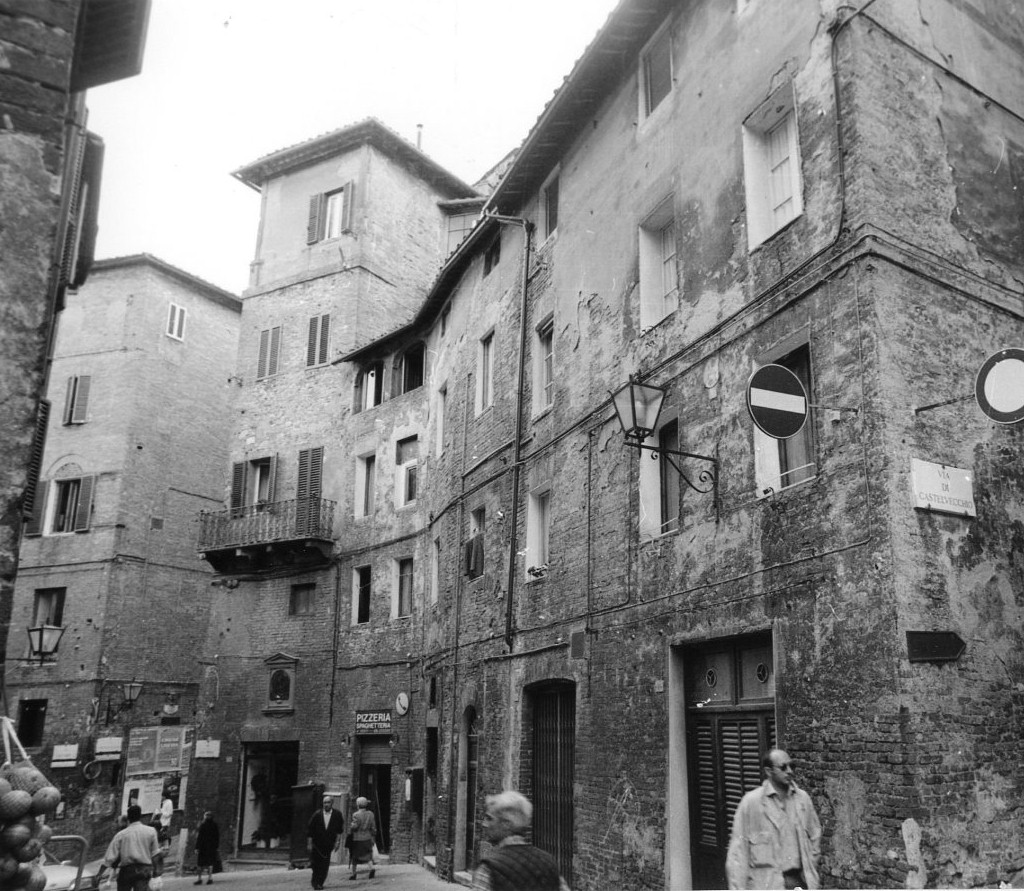 CASA DEL XIV SECOLO