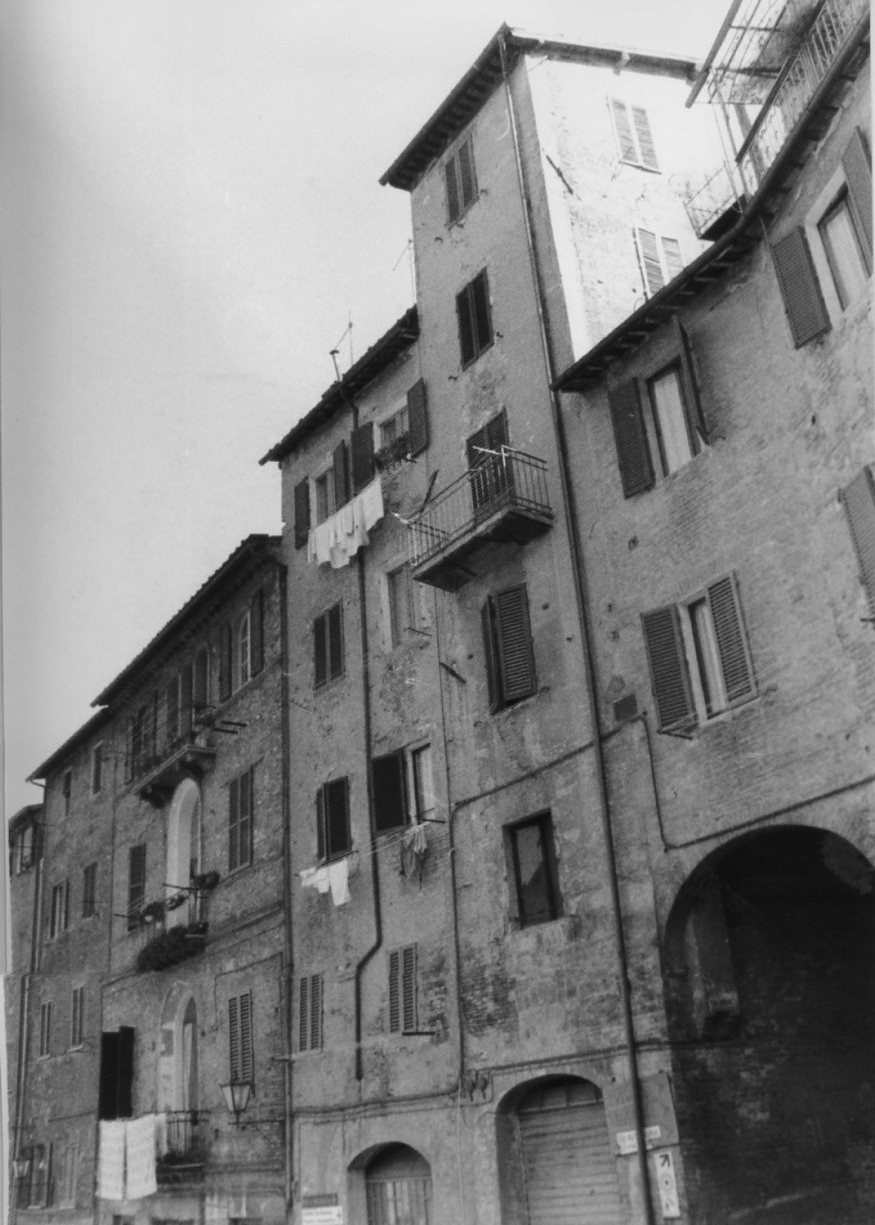 CASA IN VIA VALLEROZZI