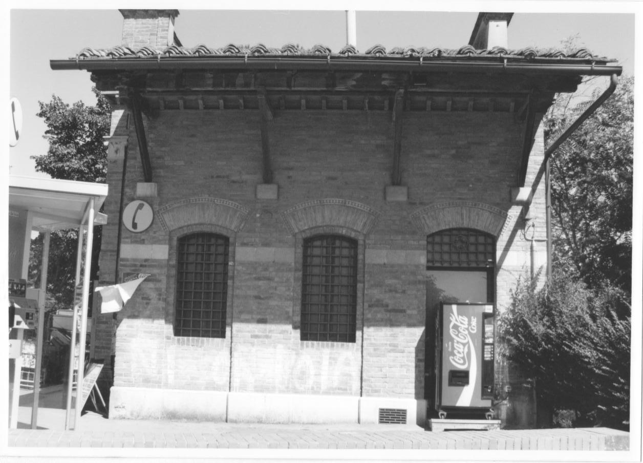 CHIOSCO DI GIORNALI