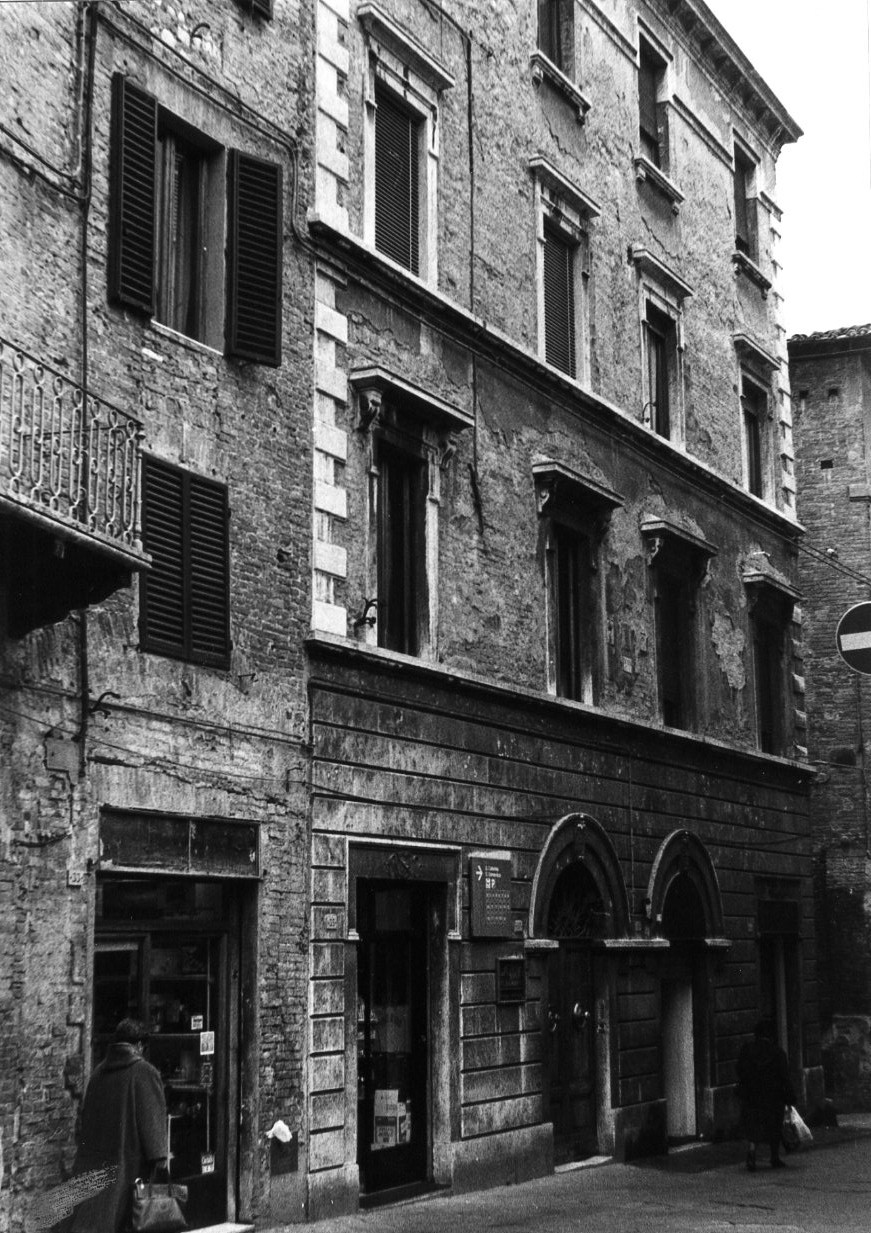 Palazzetto in via delle Terme