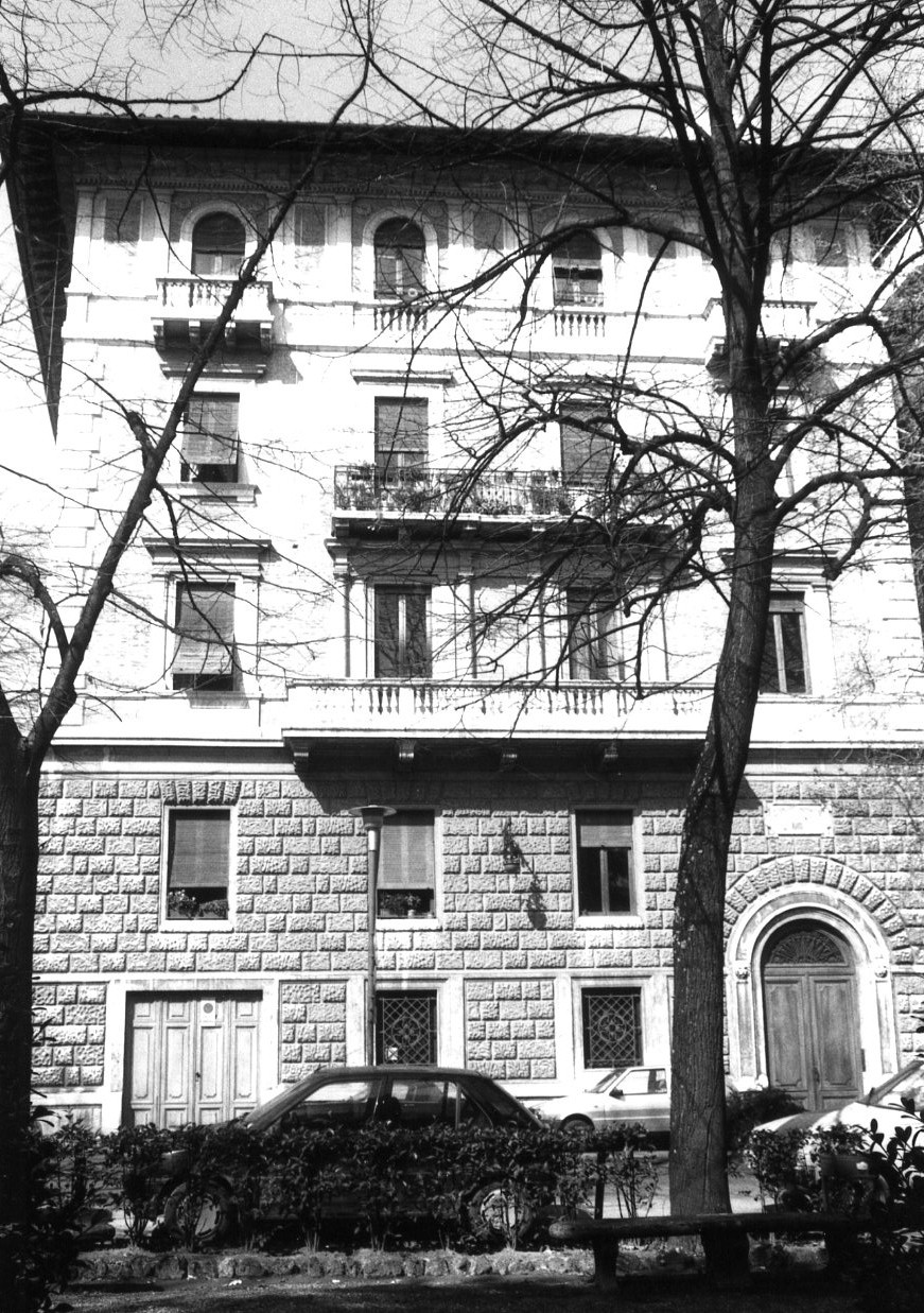Palazzina del 1928 in via Rinaldo Franci