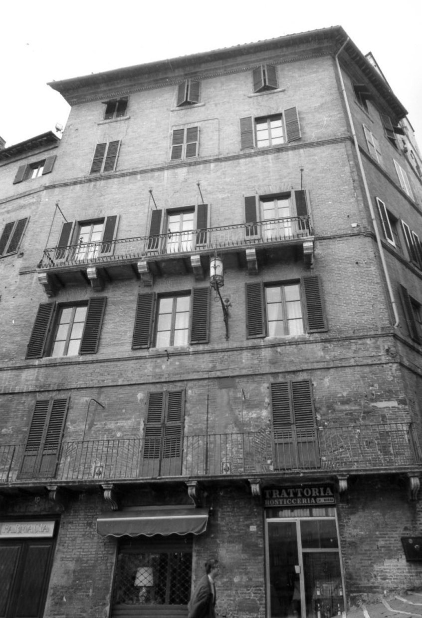 Palazzo Accarigi