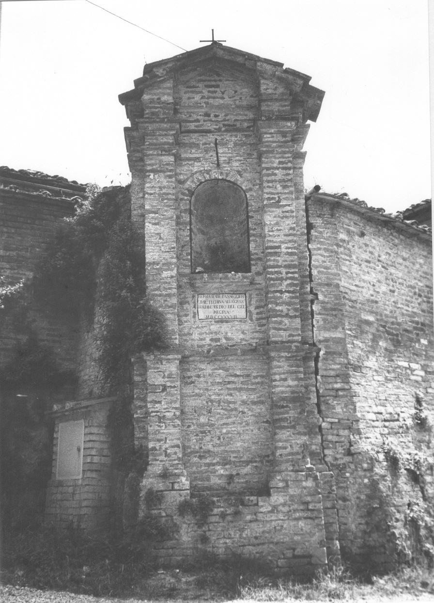 Tabernacolo della Madonna a Fogliano