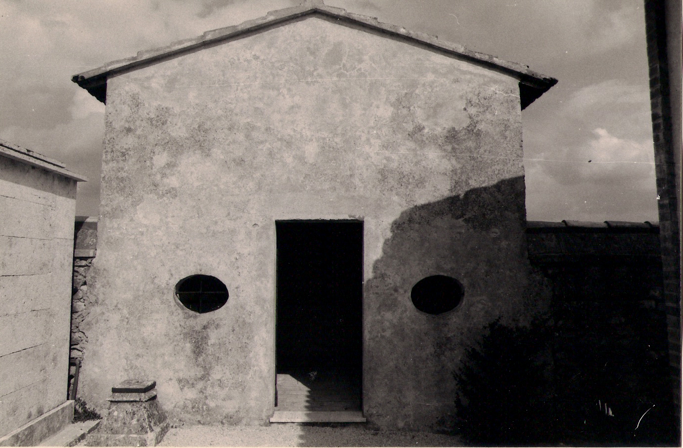 Cappella del cimitero di Saragano