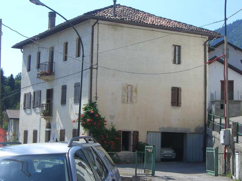Casa Canonica della Parrocchia dei Santi Pietro e Paolo Apostoli