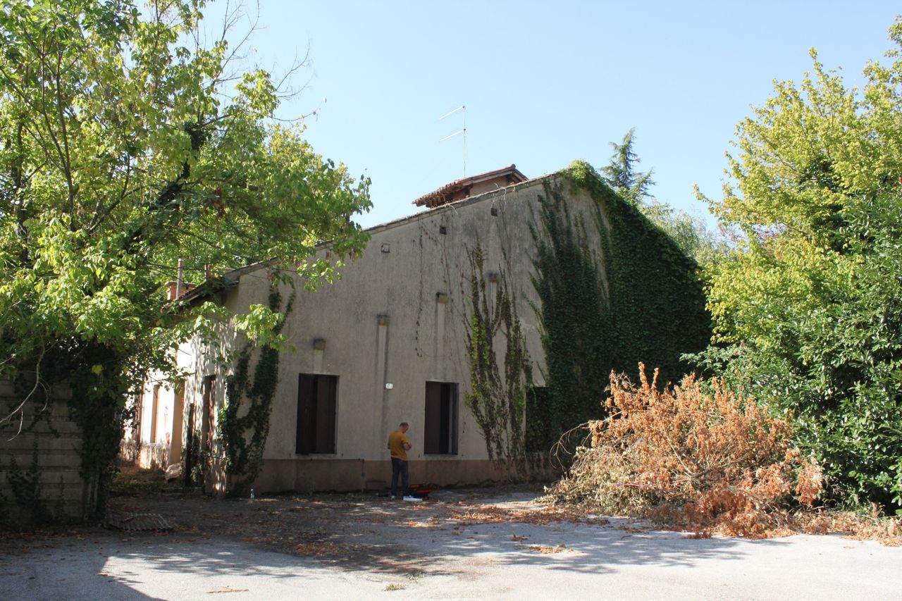 caserma "Giuseppe Fantuzzi"