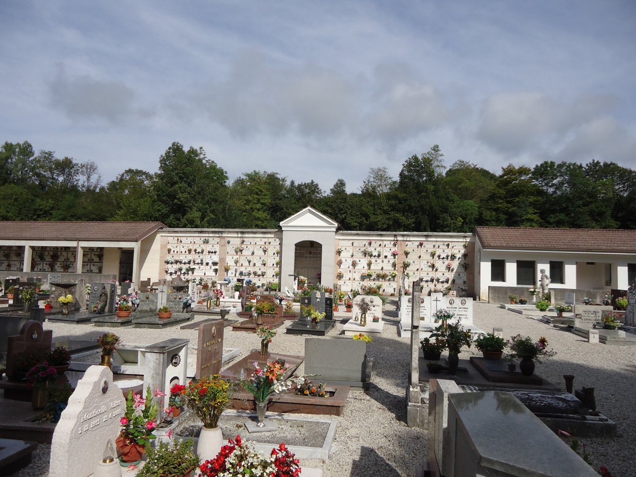 Cimitero di Vellai