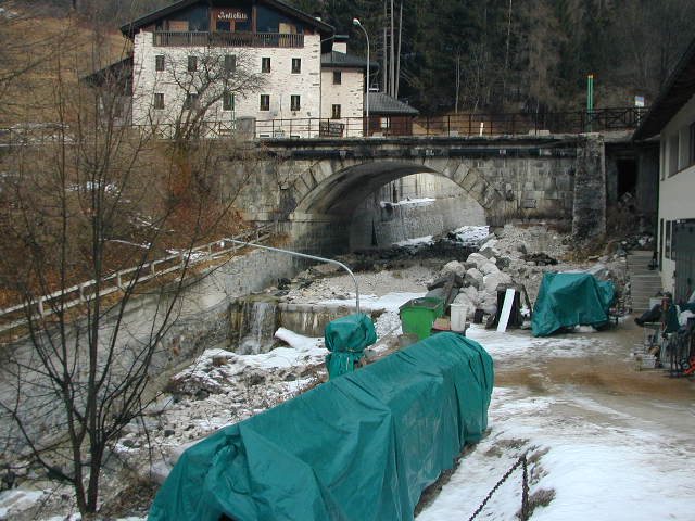 Ponte sul Rio Rudan