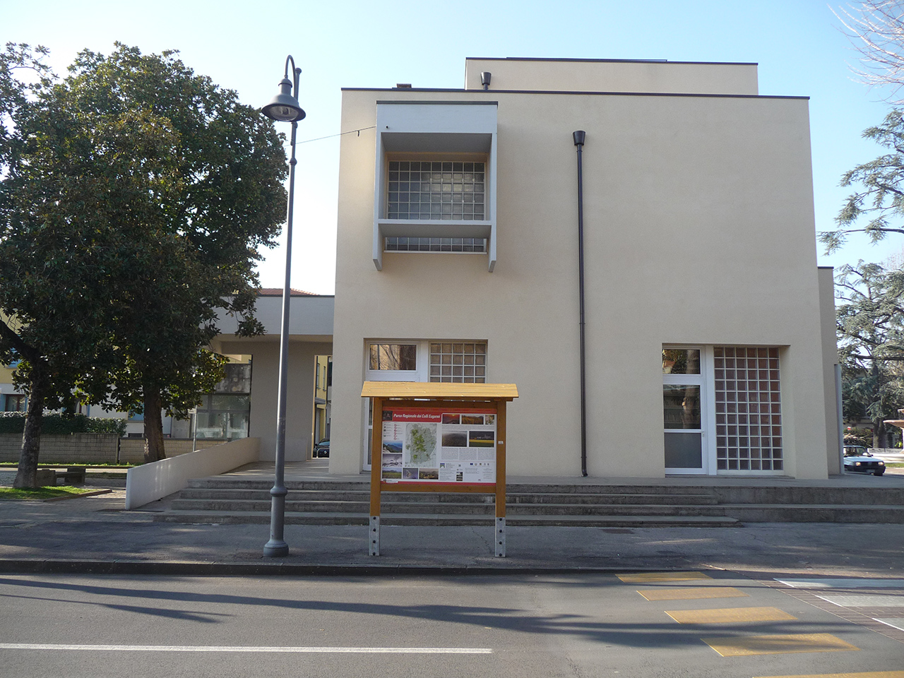 Biblioteca comunale G. Marchesi