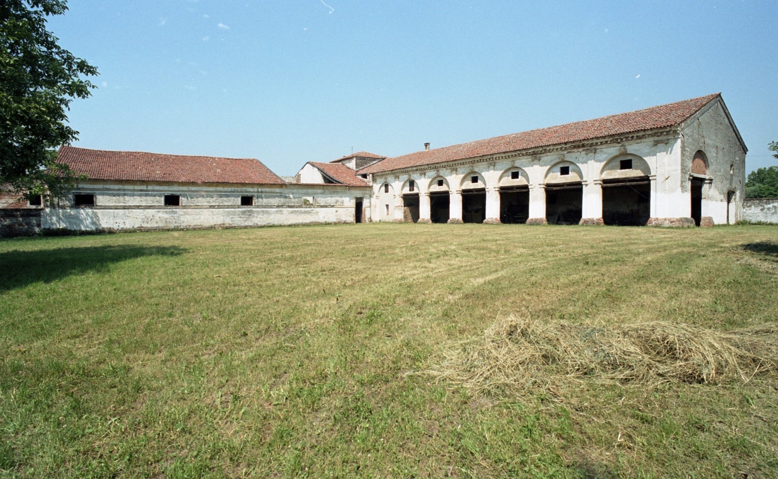 Barchesse di Villa Spessa