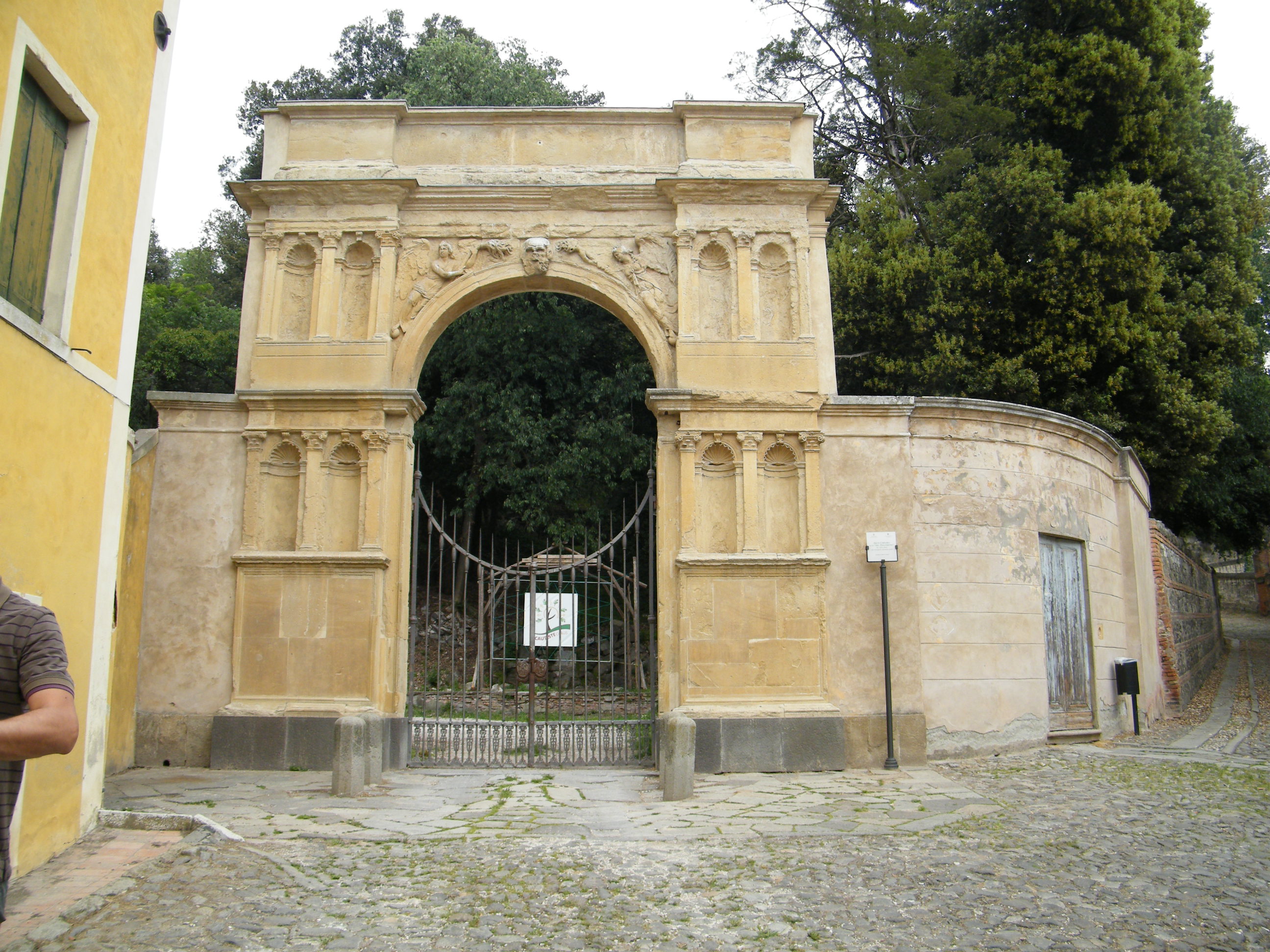 arco "del Falconetto"