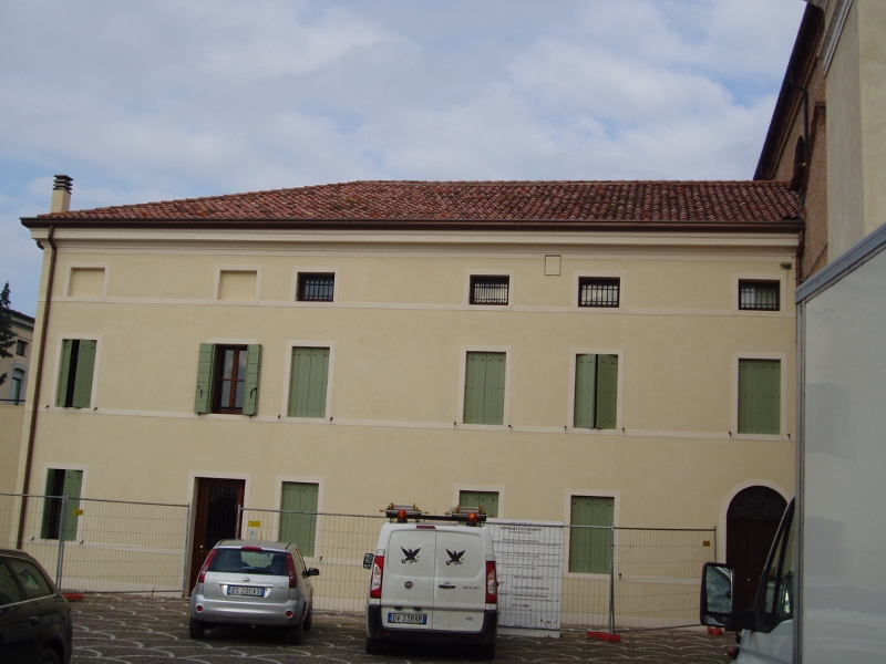 Casa Canonica