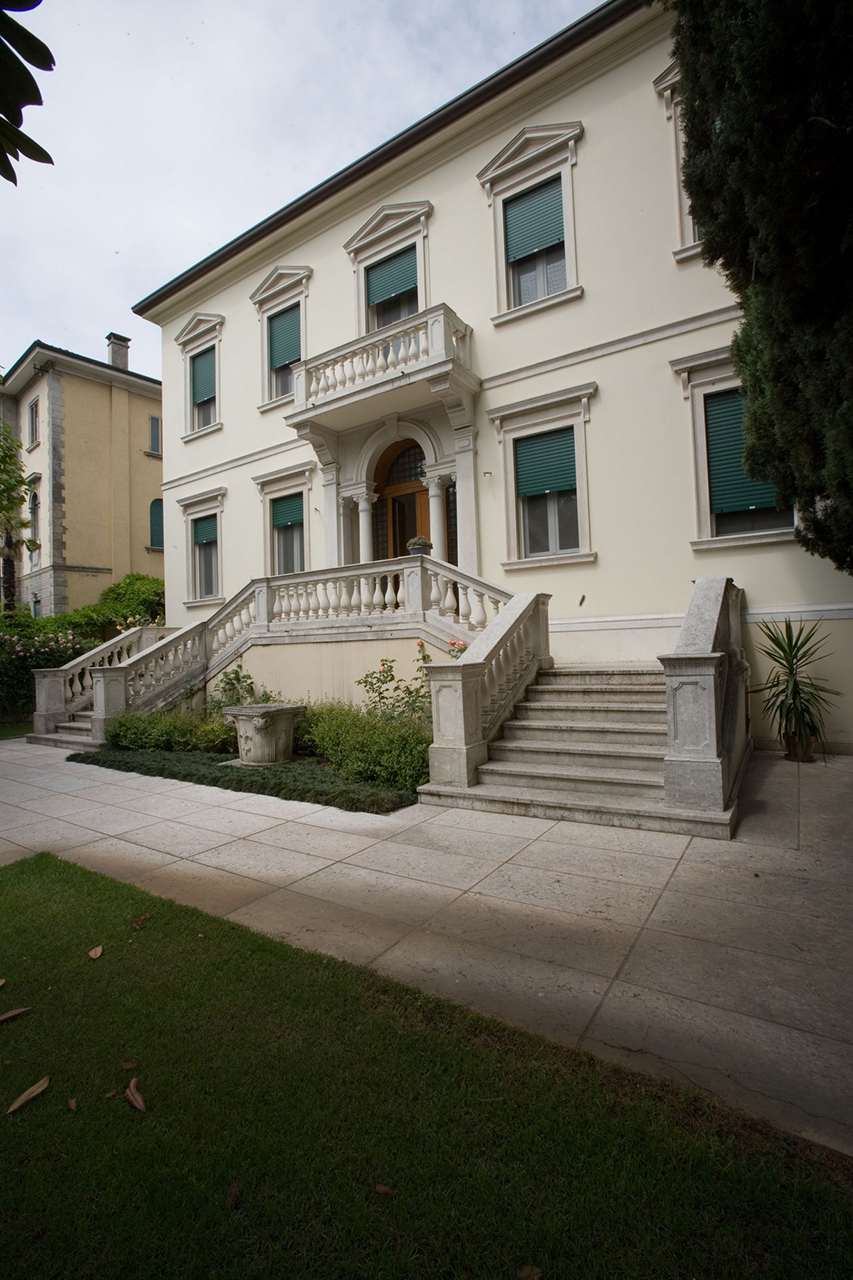 Casa De Leonardis