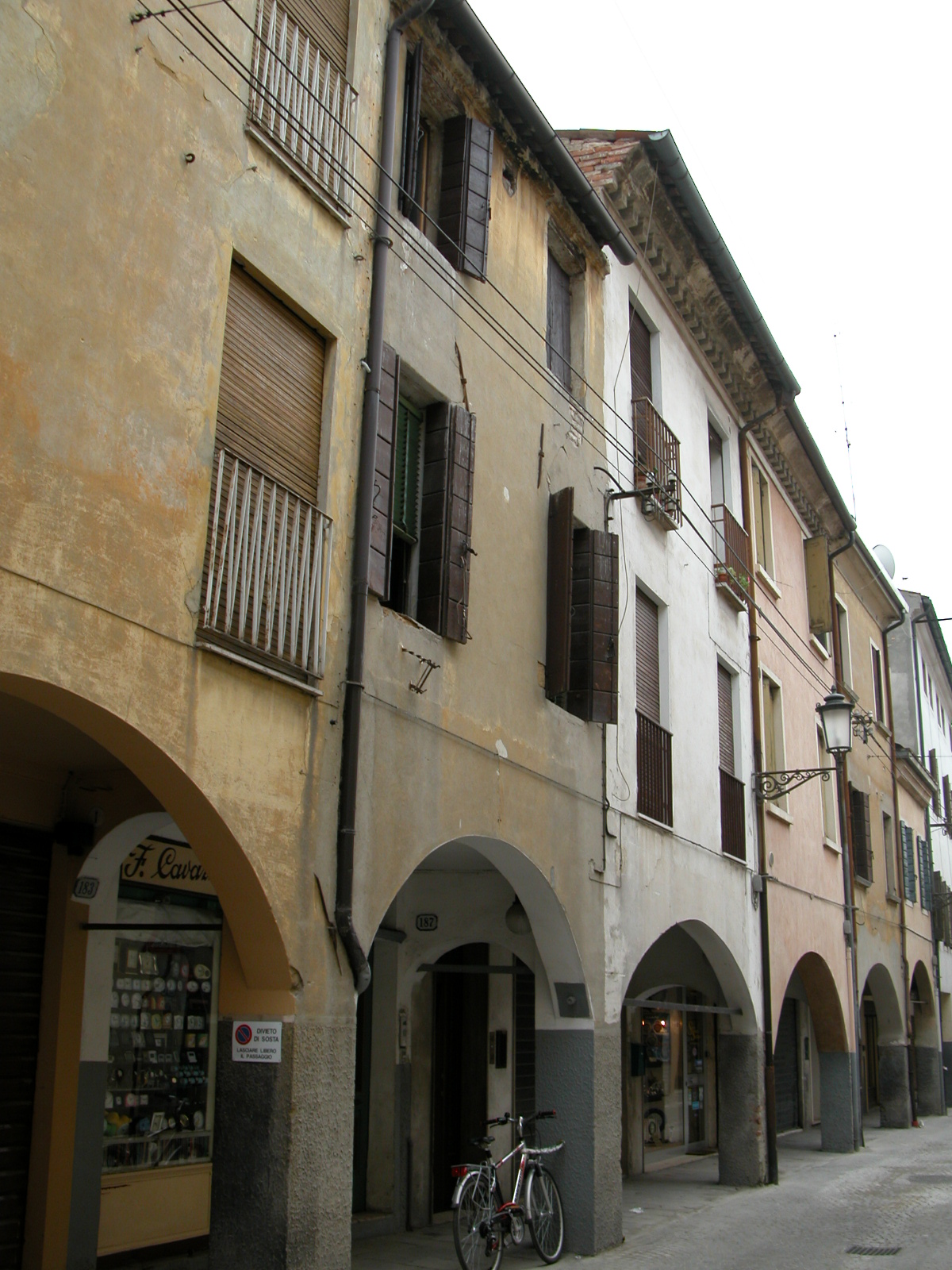 Casinetto in via Cesare Battisti