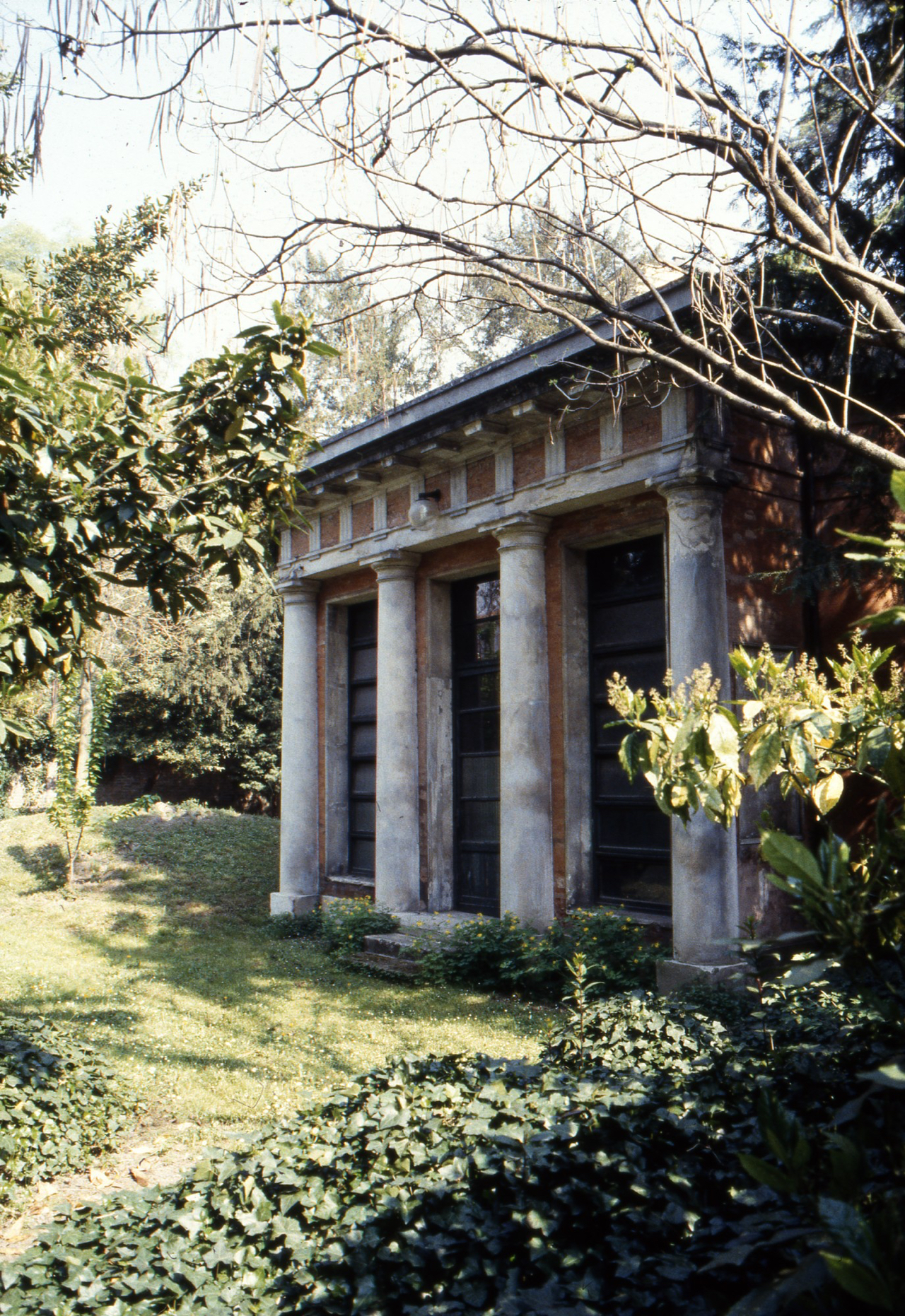 giardino Mantova-Benavides , Venezze, D'Aremberg, Corinaldi