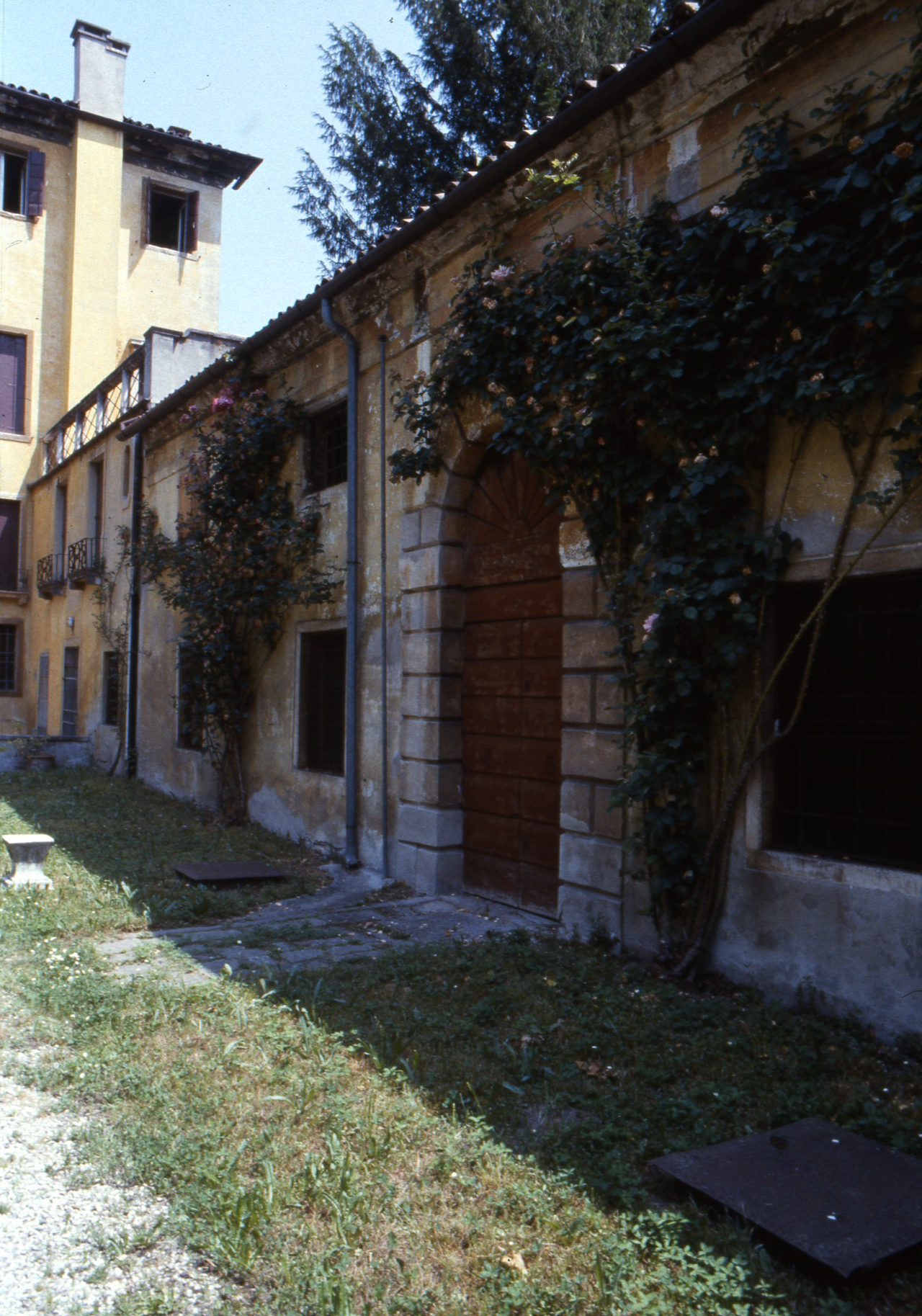 giardino di Palazzo Lion, Medin ora Pasetti , Lion