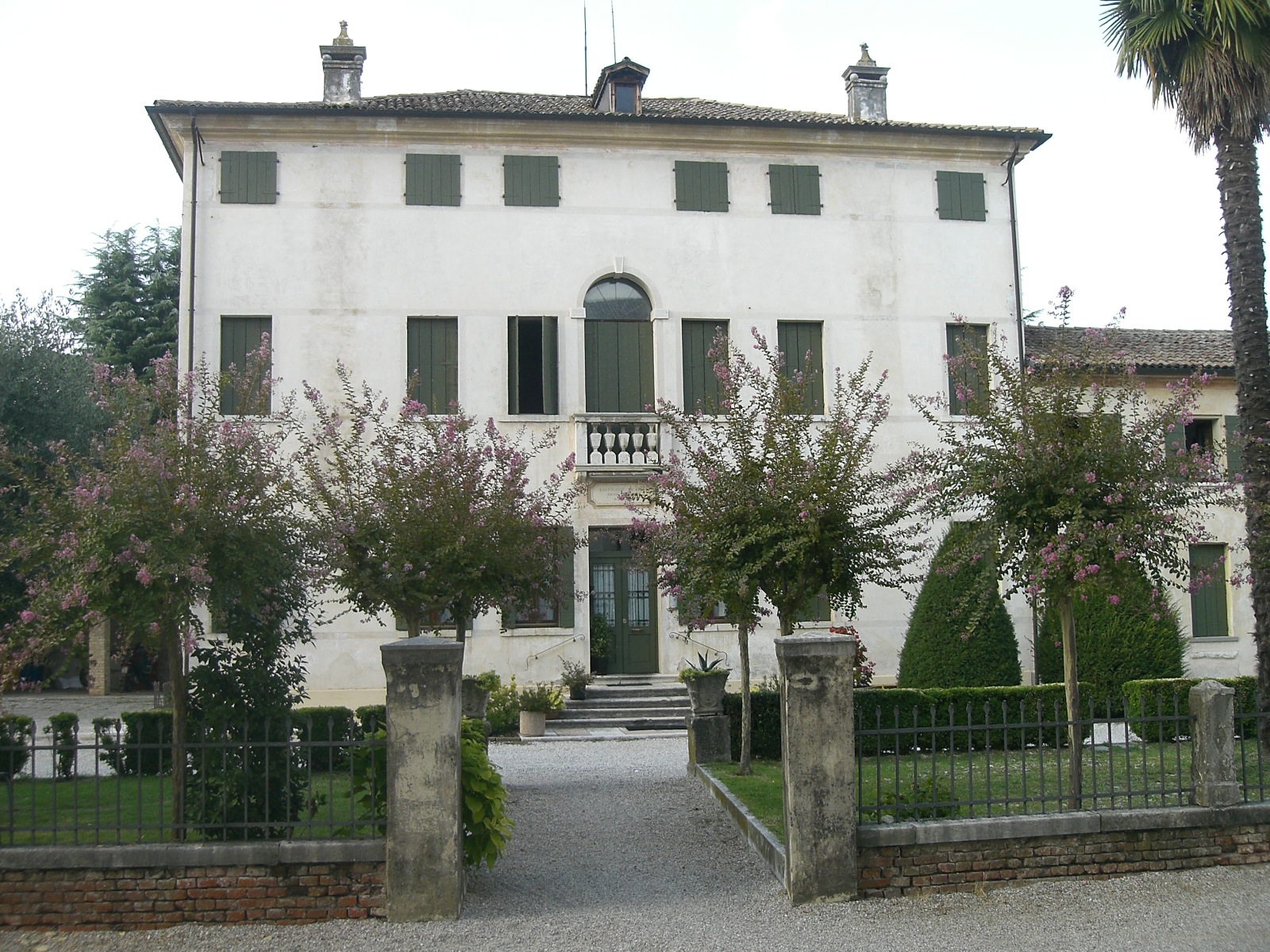 Canonica del complesso parrocchiale di San Marco Evangelista