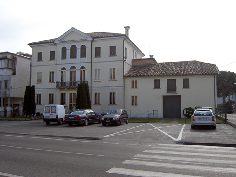casa canonica ed annesso