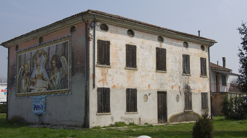 Canonica dei Santi Ippolito e Cassiano Martiri