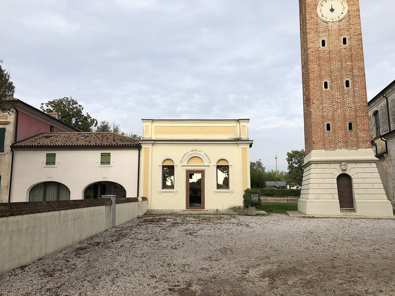 Casa canonica e sala teatro