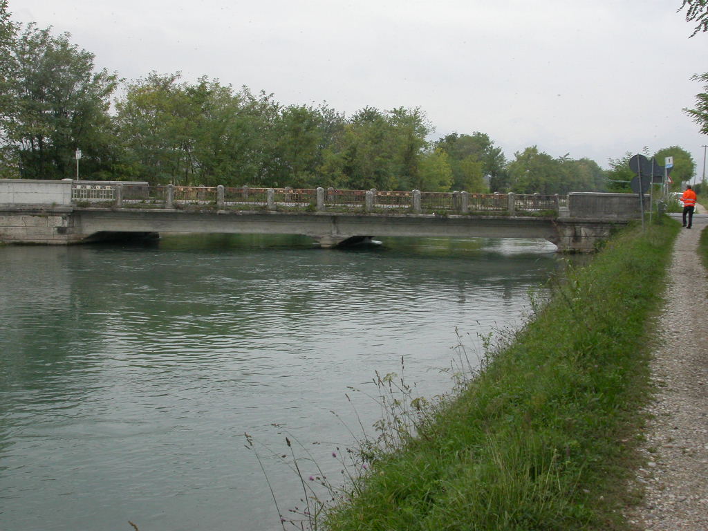 ponte sul canale Brentella