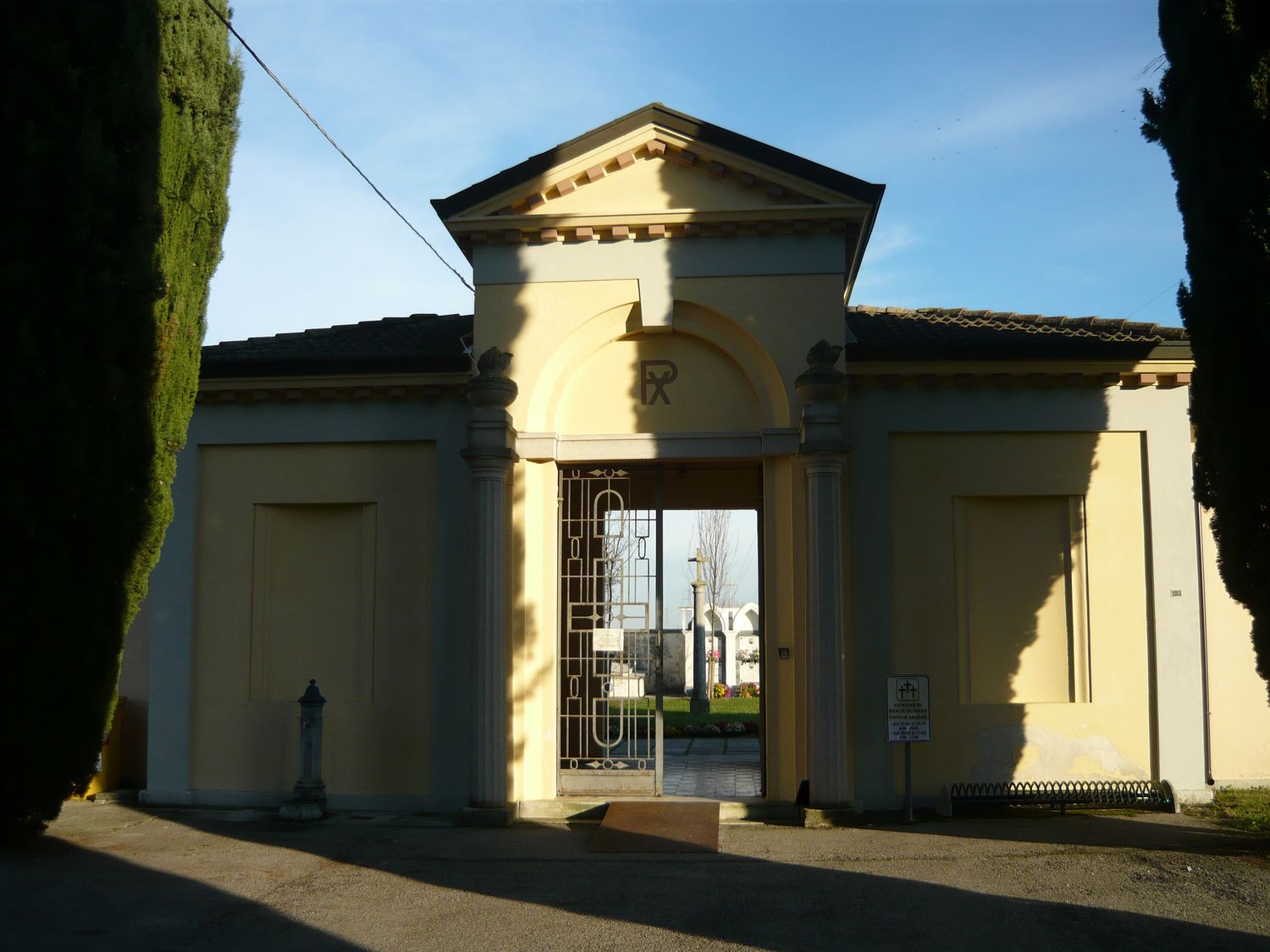 Cimitero frazione di San Nicolò