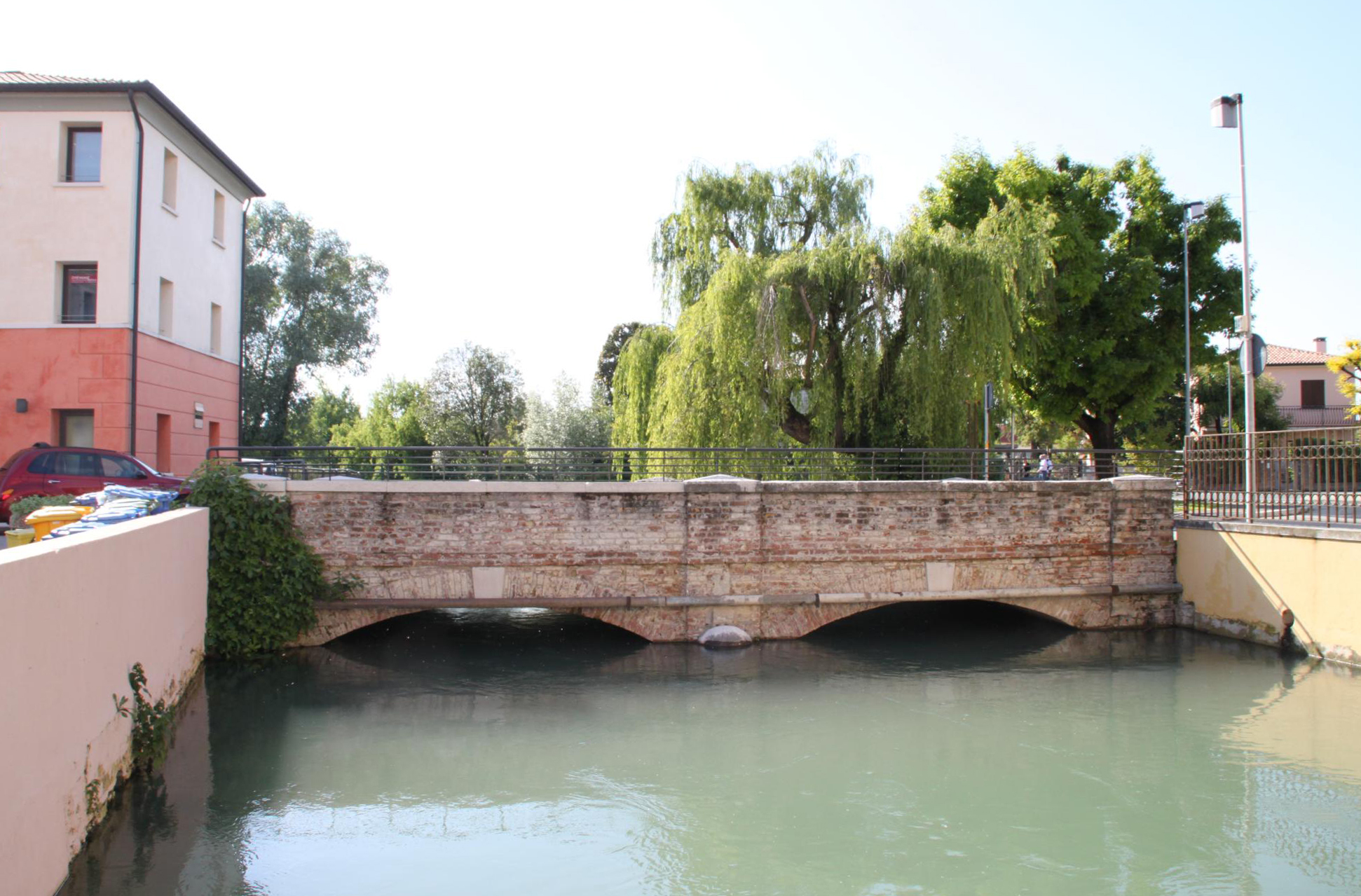 ponte in via Marco Graziati
