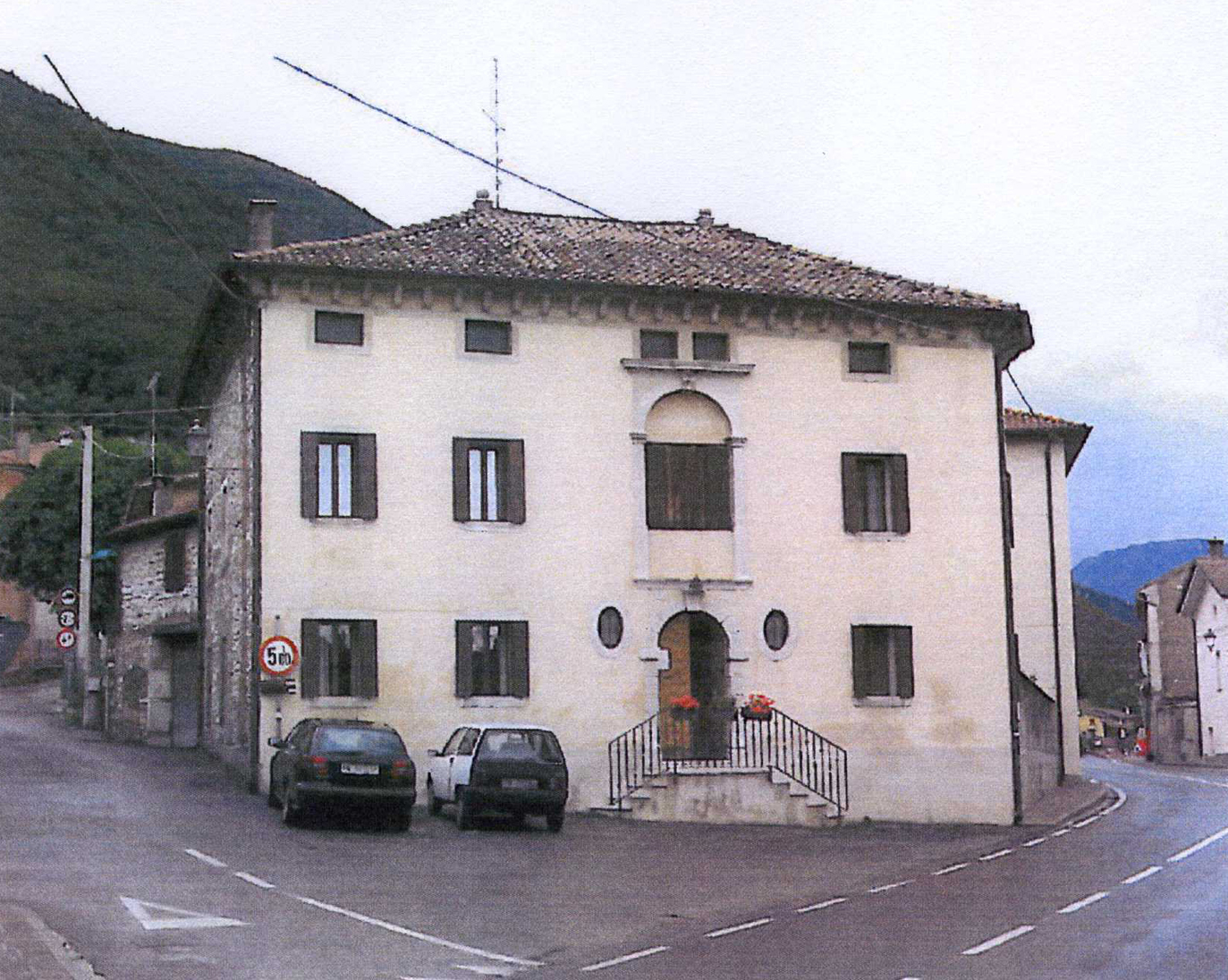 Casa Canonica di Lago