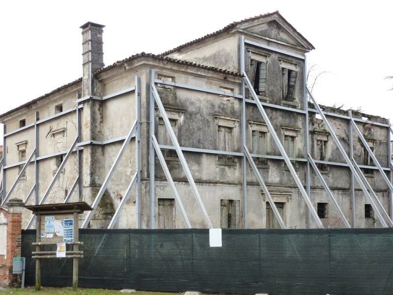 ex Casa Canonica