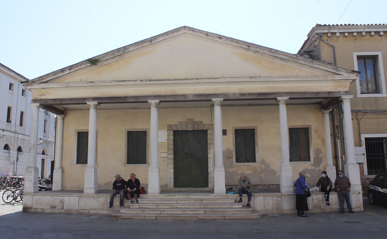 Loggia dei Bandi