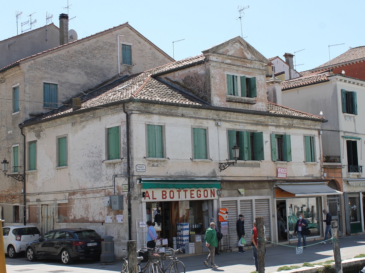[Casa plurifamiliare in Fondamenta Riva Vena, 1161, 1162, 1162A]