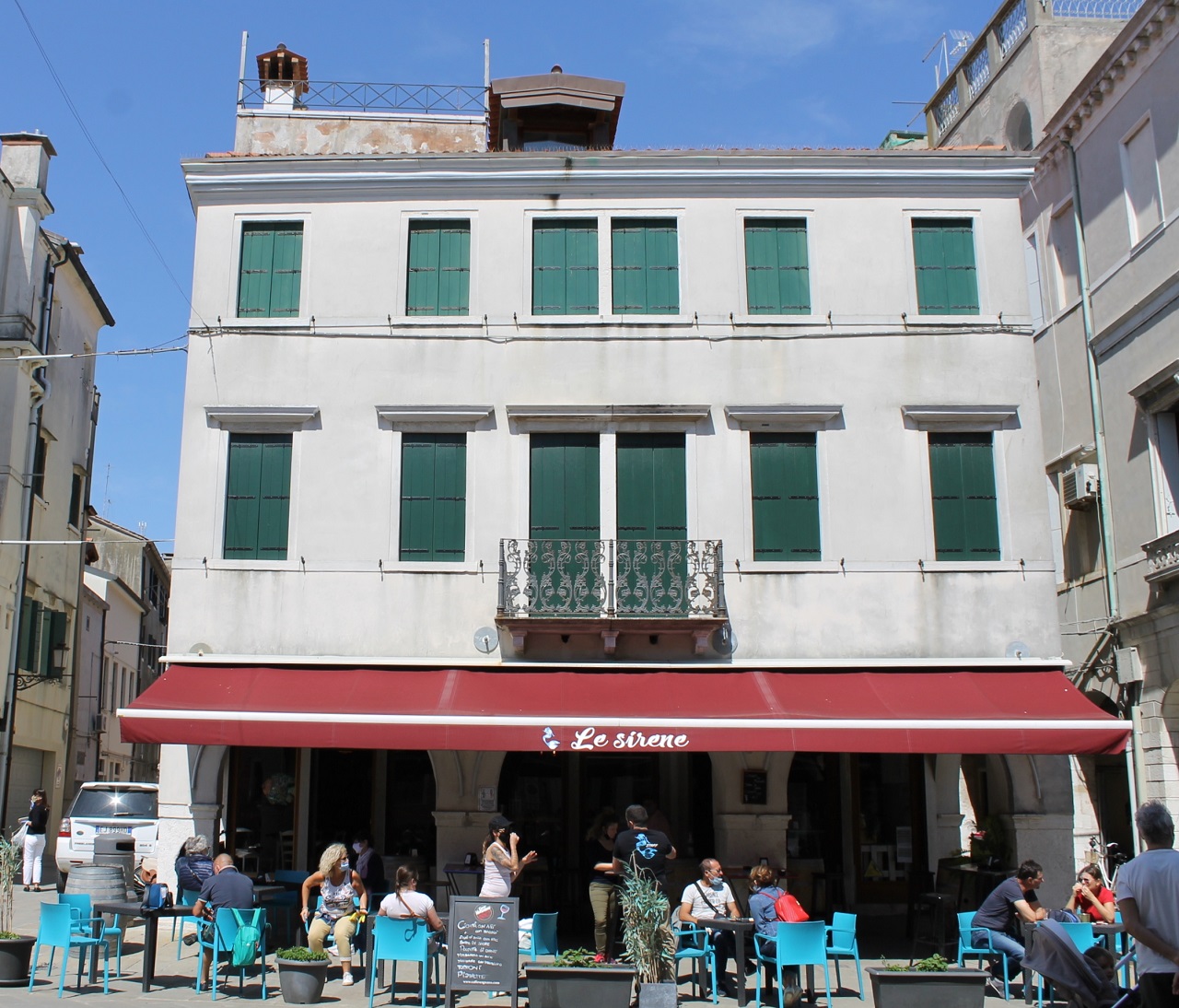 [Casa privata in Corso del Popolo, 1352, 1352A, 1352B]