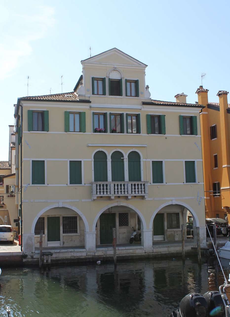 [Palazzo privato Fondamenta Riva Vena, 886, 887, 888]