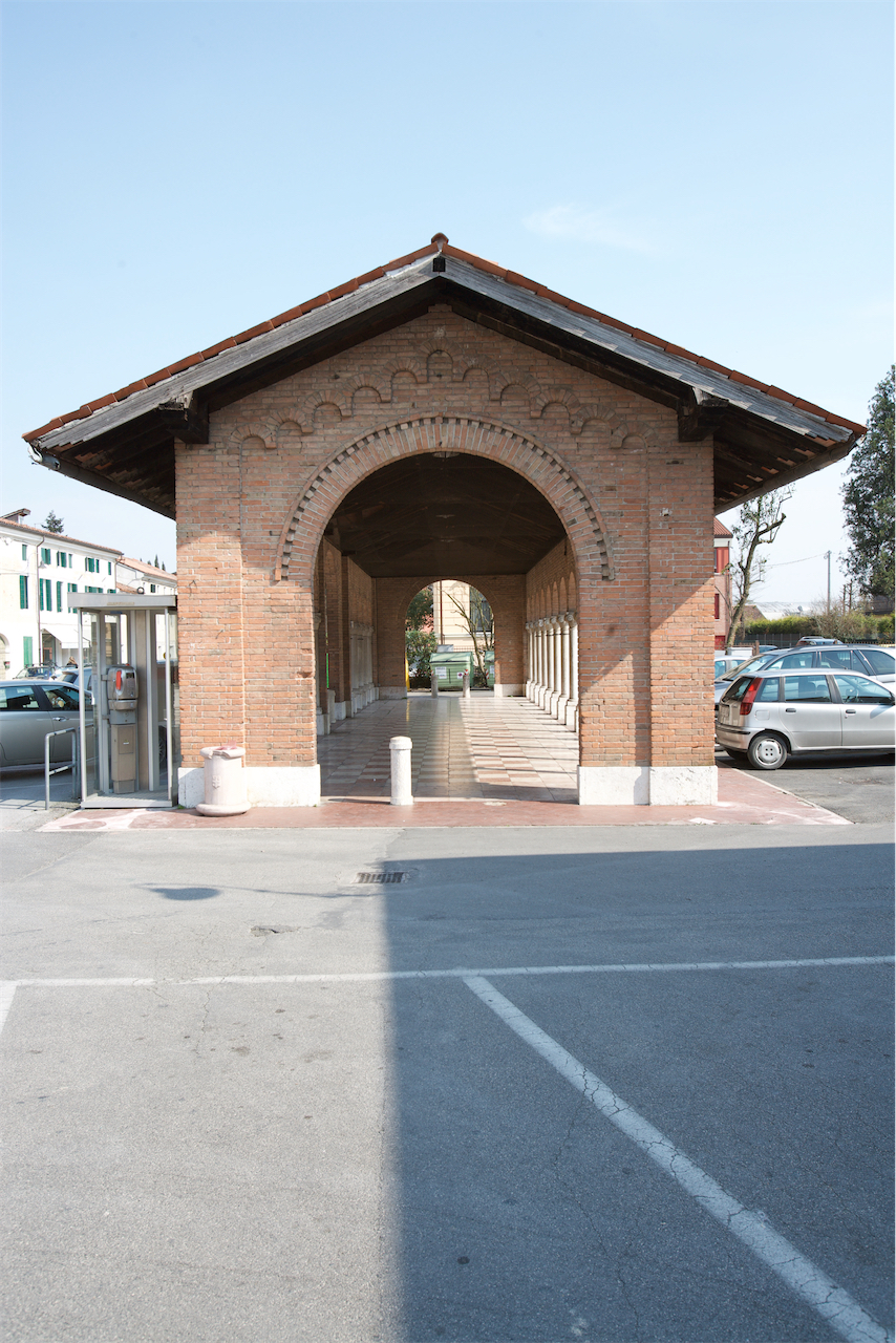 Loggetta, ex mercato del pollame