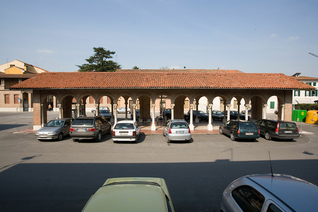 Loggetta, ex mercato del pollame