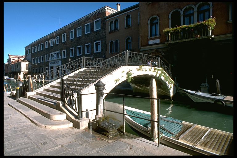 Ponte di Santa Chiara