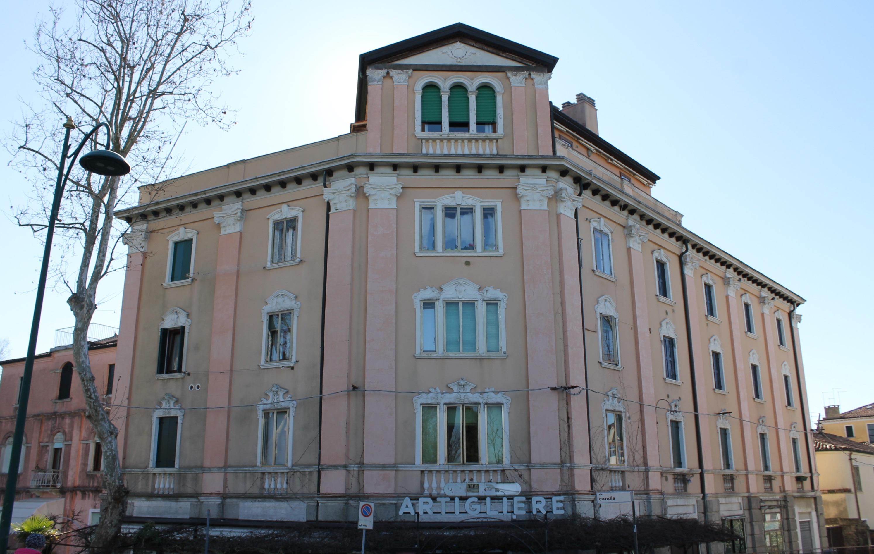 Villa Candia