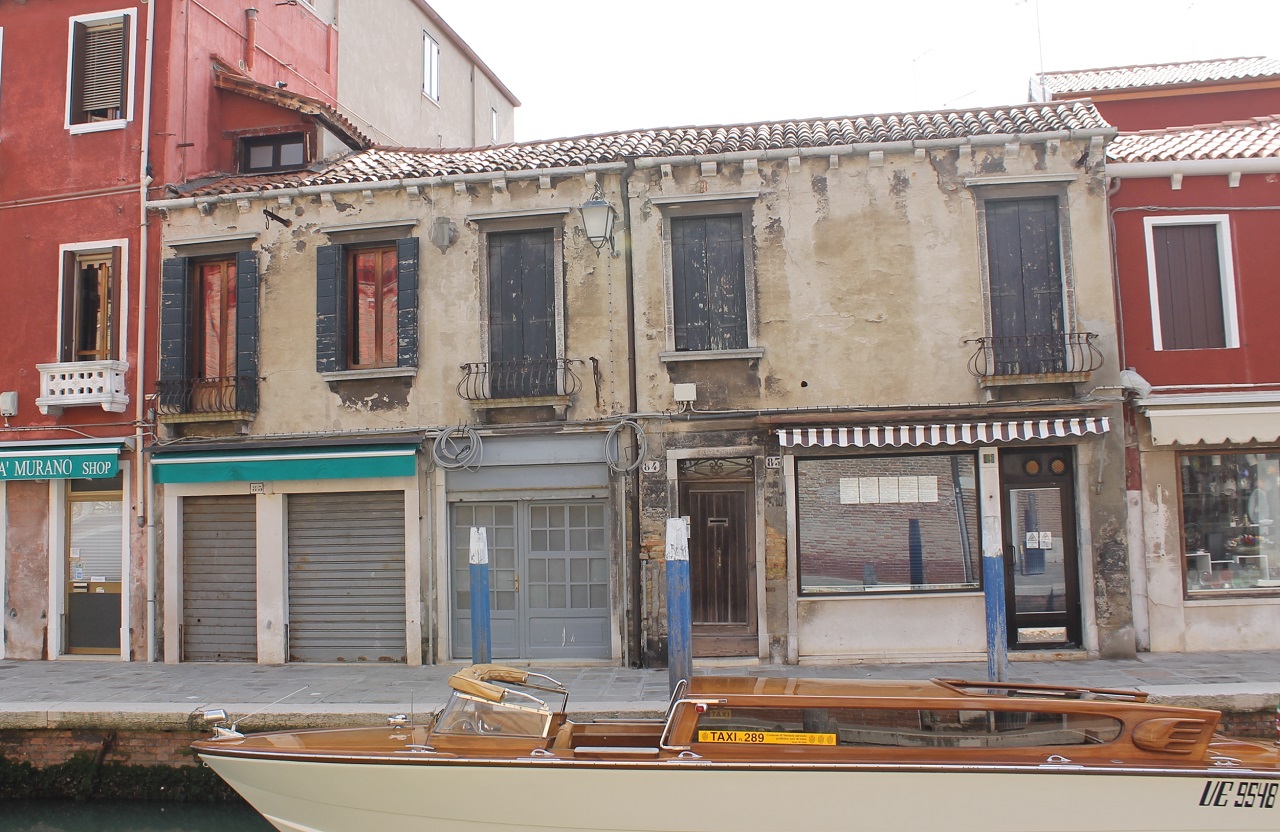 [Casa in linea con corte in Fondamenta Daniele Manin, 83, 84, 85]