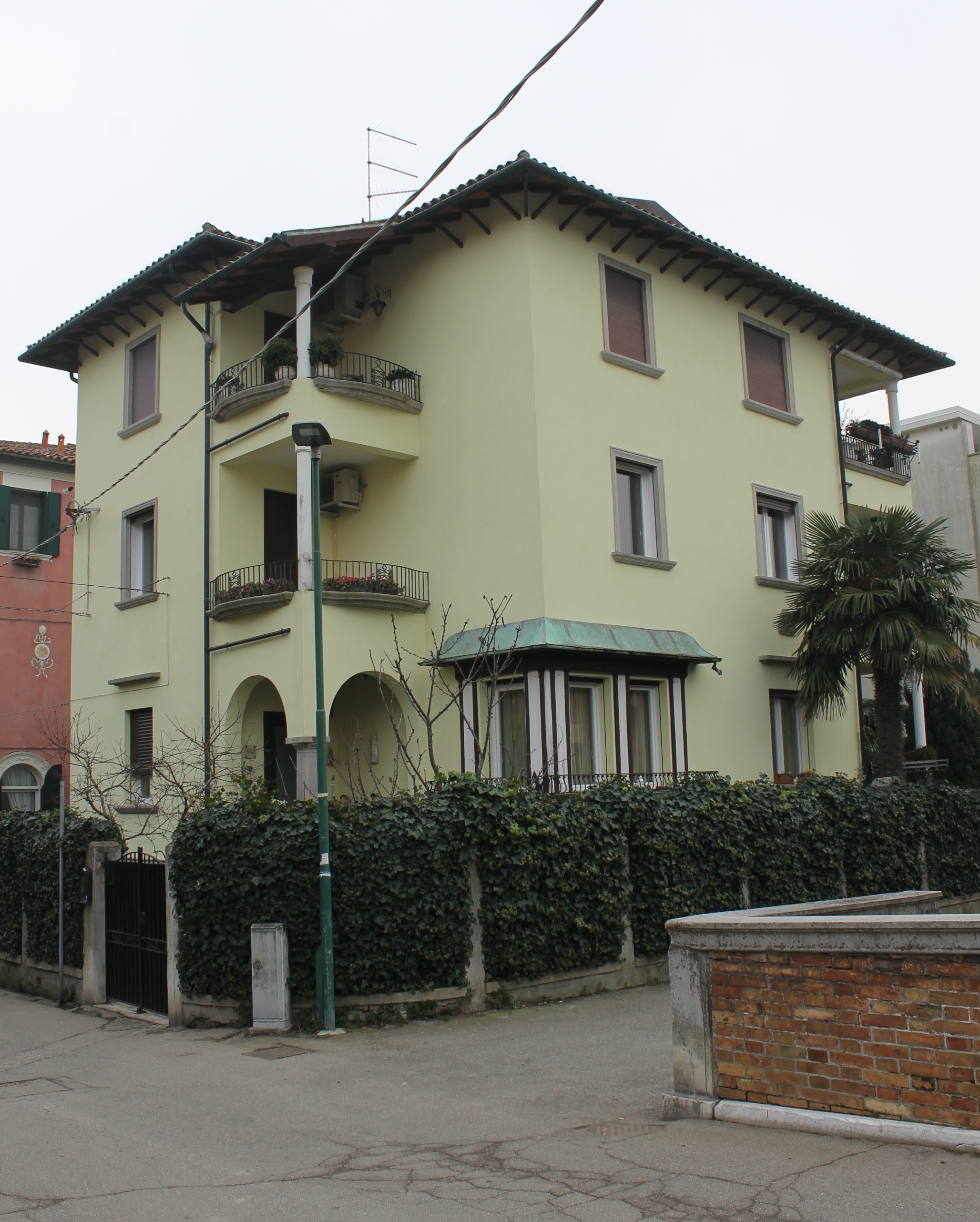 [Casa plurifamiliare in Via Lorenzo Marcello, 26C, 26D]