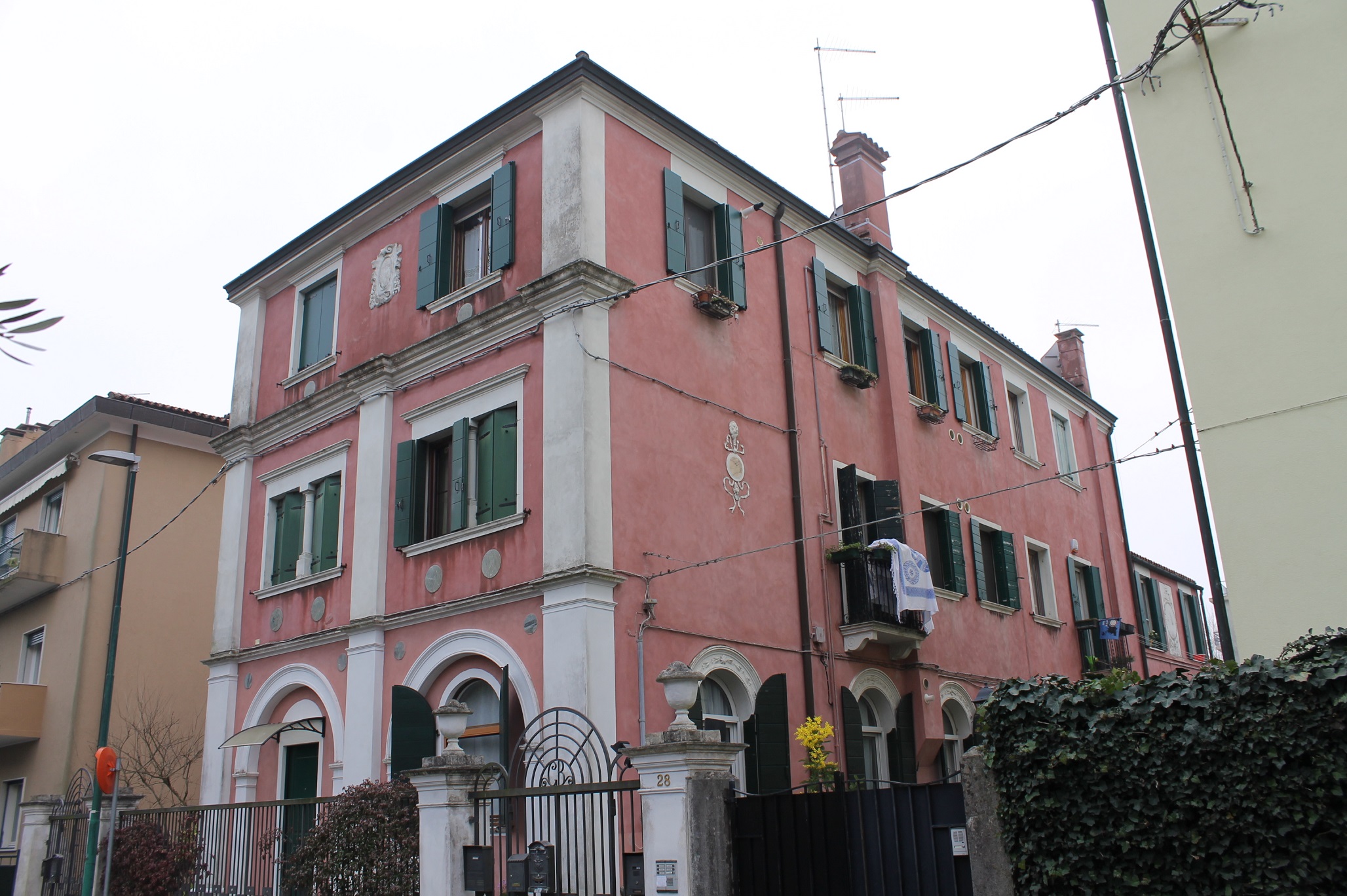 [Casa plurifamiliare in Via Lorenzo Marcello, 28, 28B, 28C]