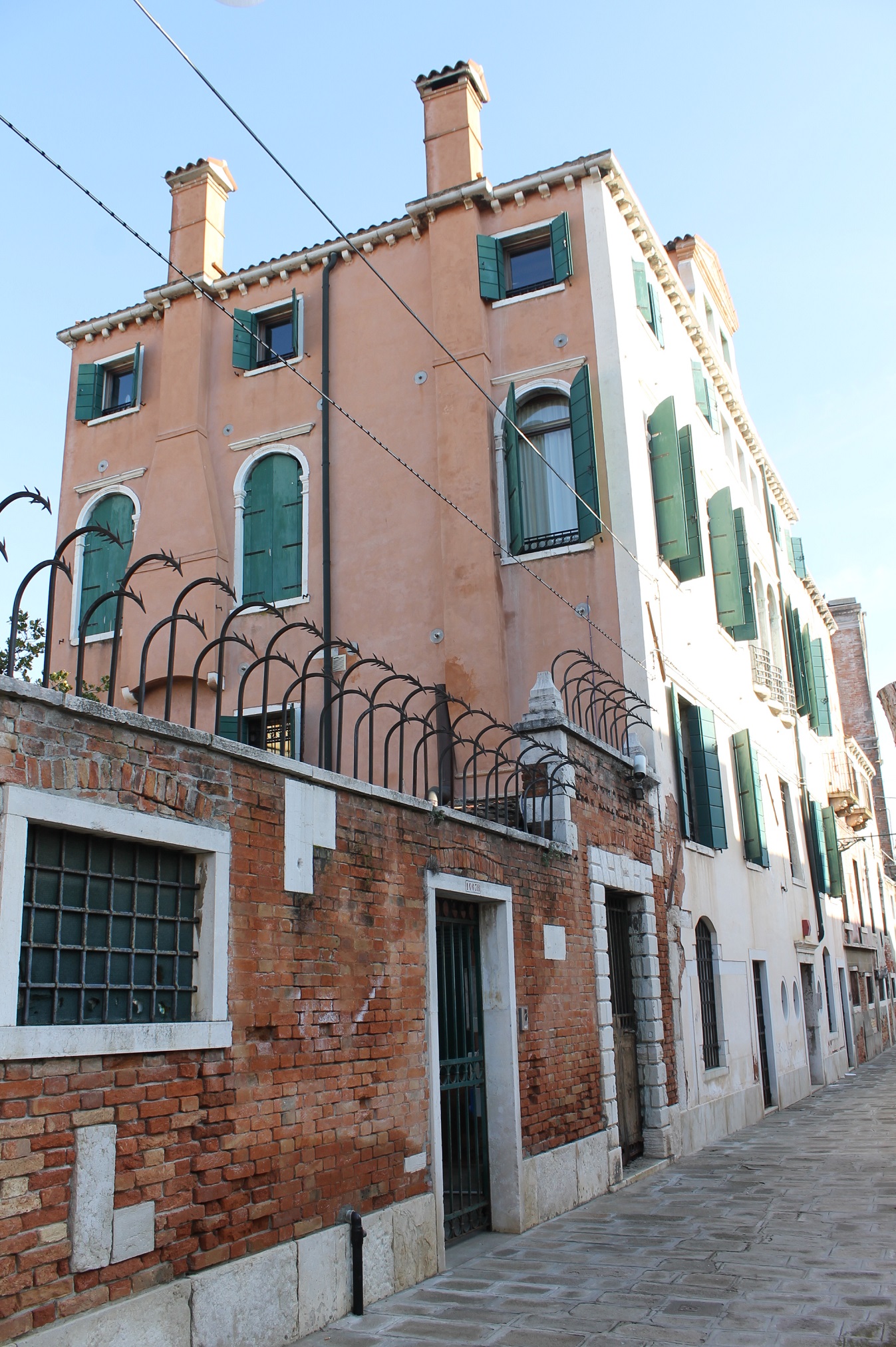 [Palazzo in Dorsoduro, 1463]