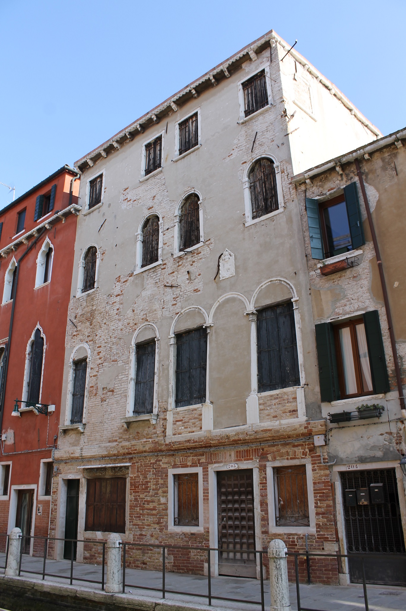 [Palazzo in Dorsoduro, 202, 203/ Fondamenta de Ca Balà]