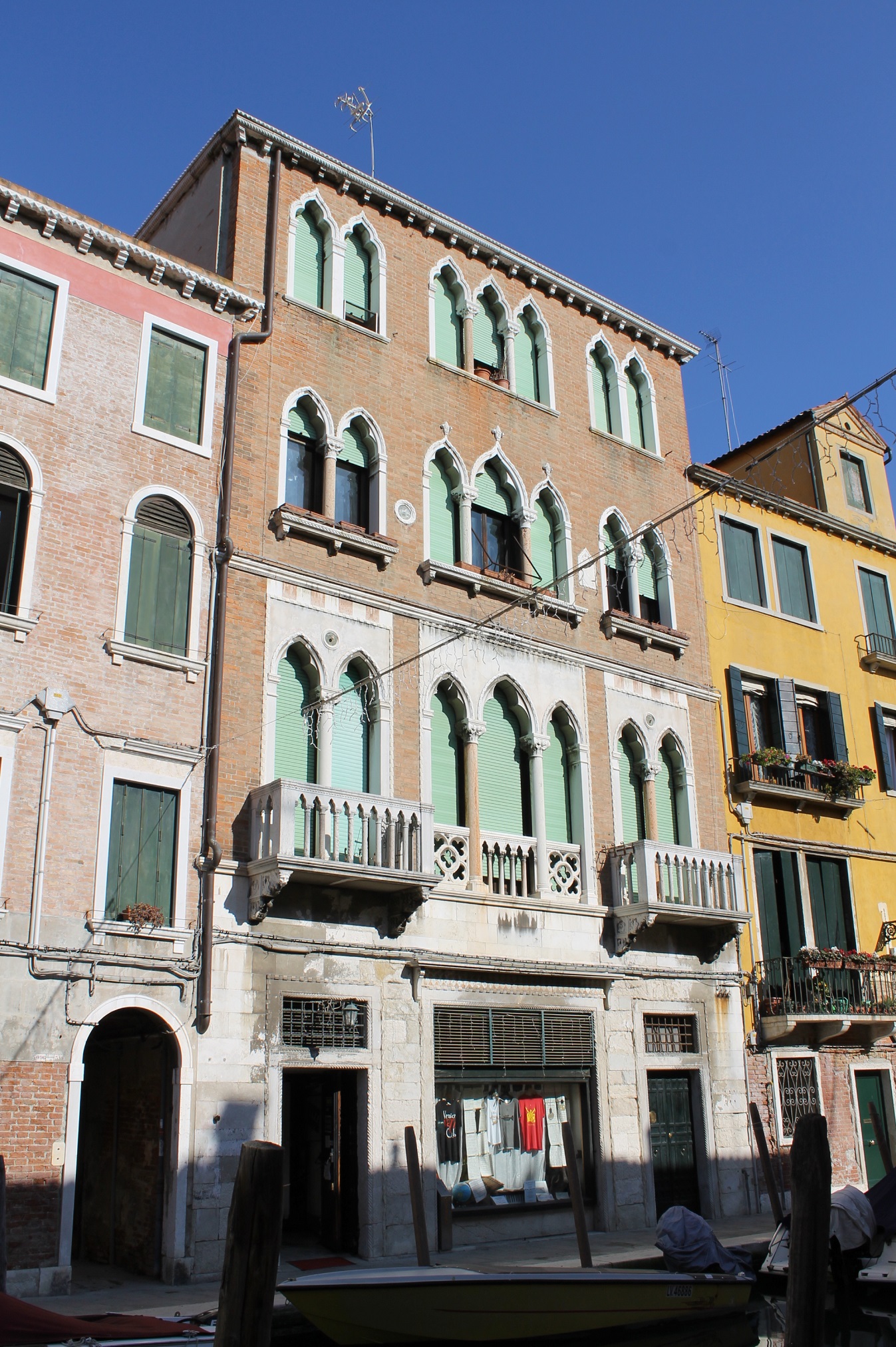 [Palazzo in Dorsoduro, 3102/ Fondamenta del Squero]