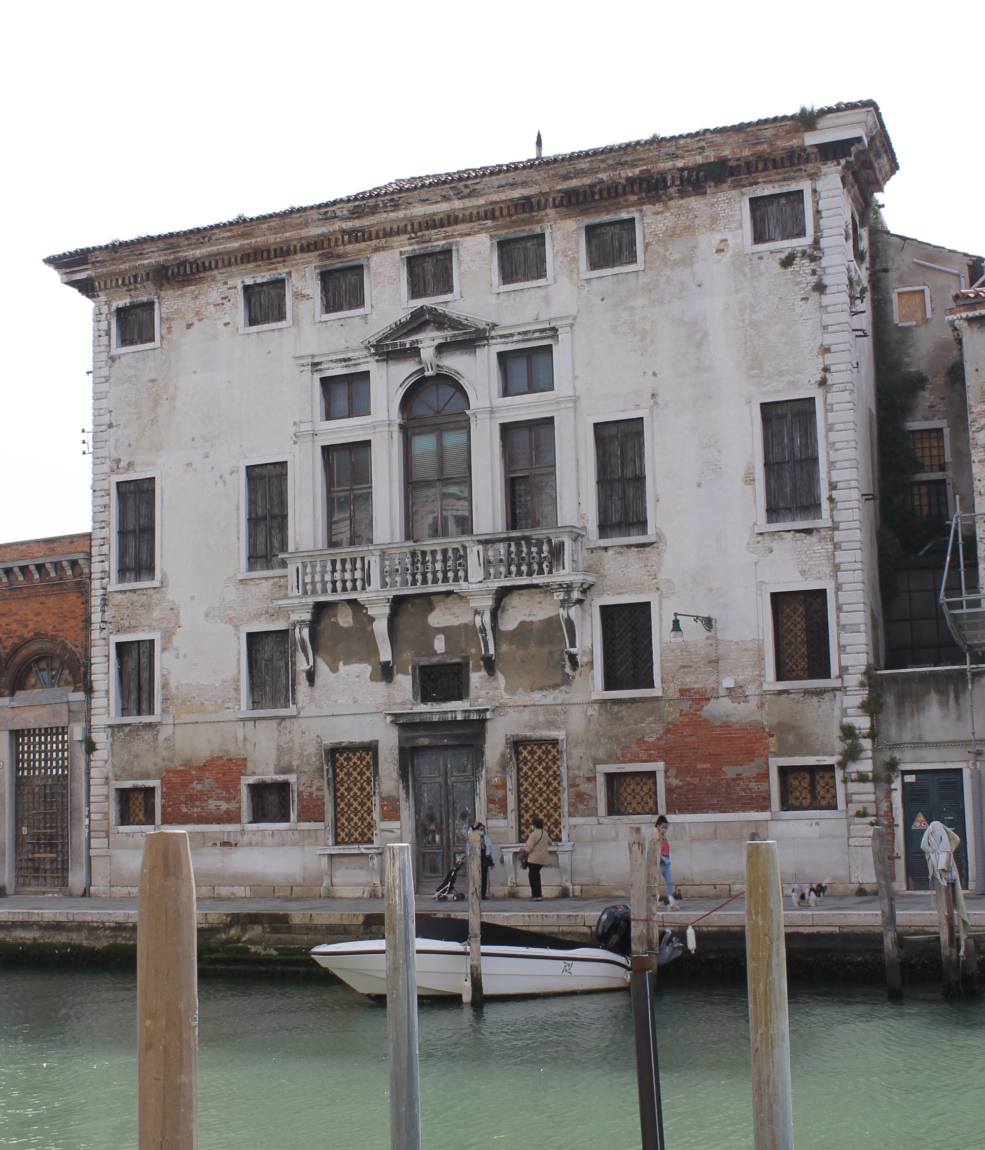 [Palazzo in Fondamenta Andrea Navagero, 33, 34]