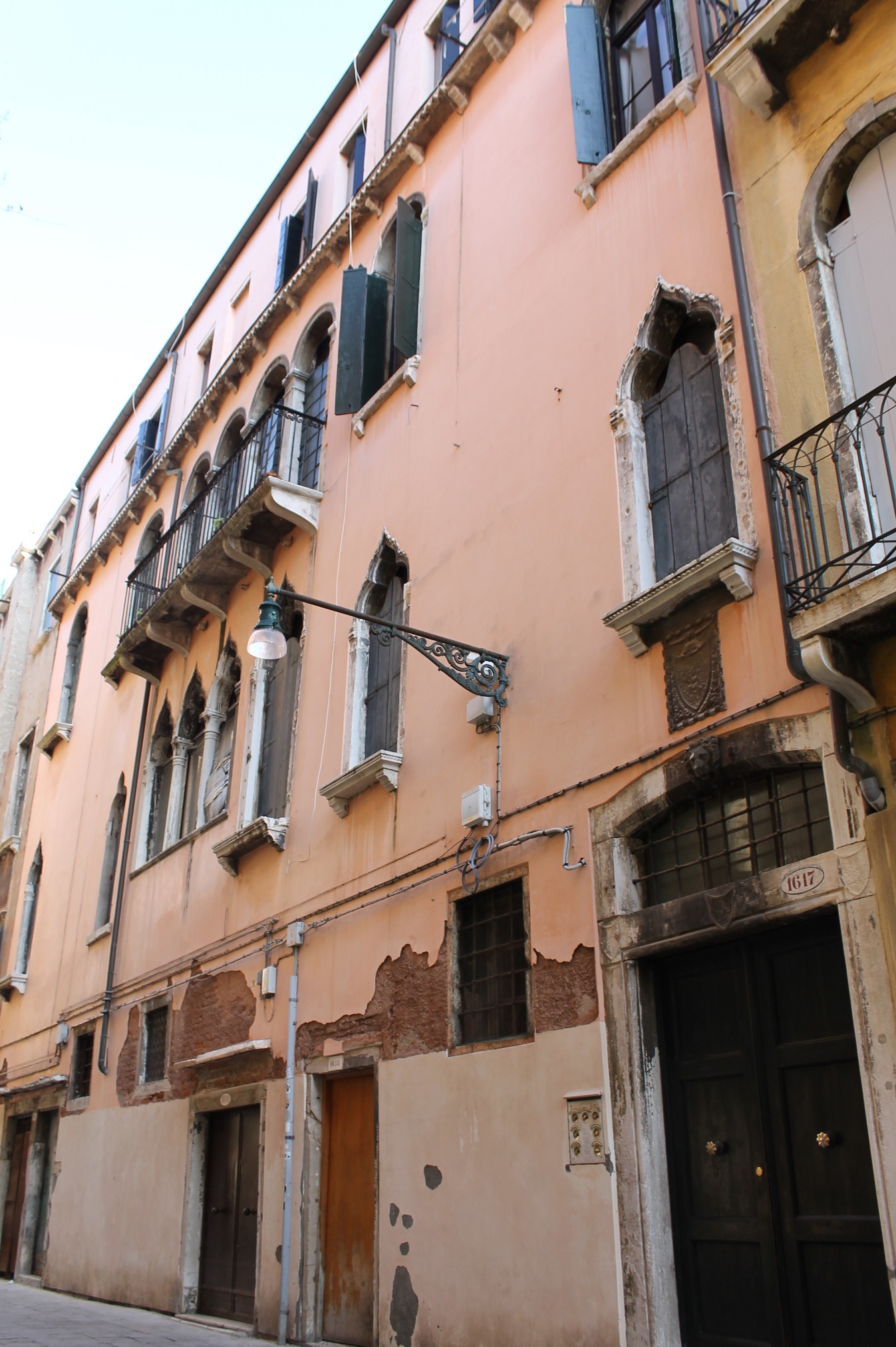 [Palazzo in San Polo, 1617, 1618, 1619, 1620/ Calle dei Boteri]