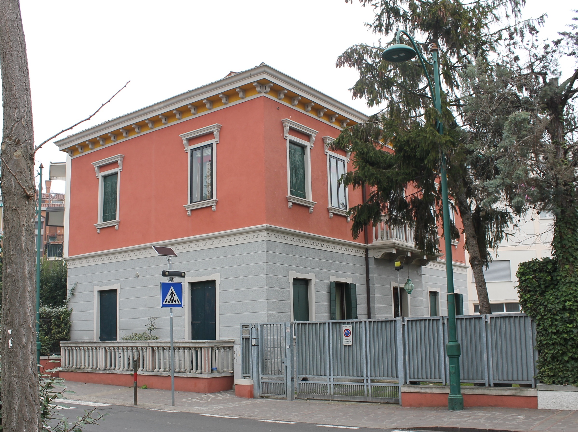 [Villa in Via Sandro Gallo, 27]