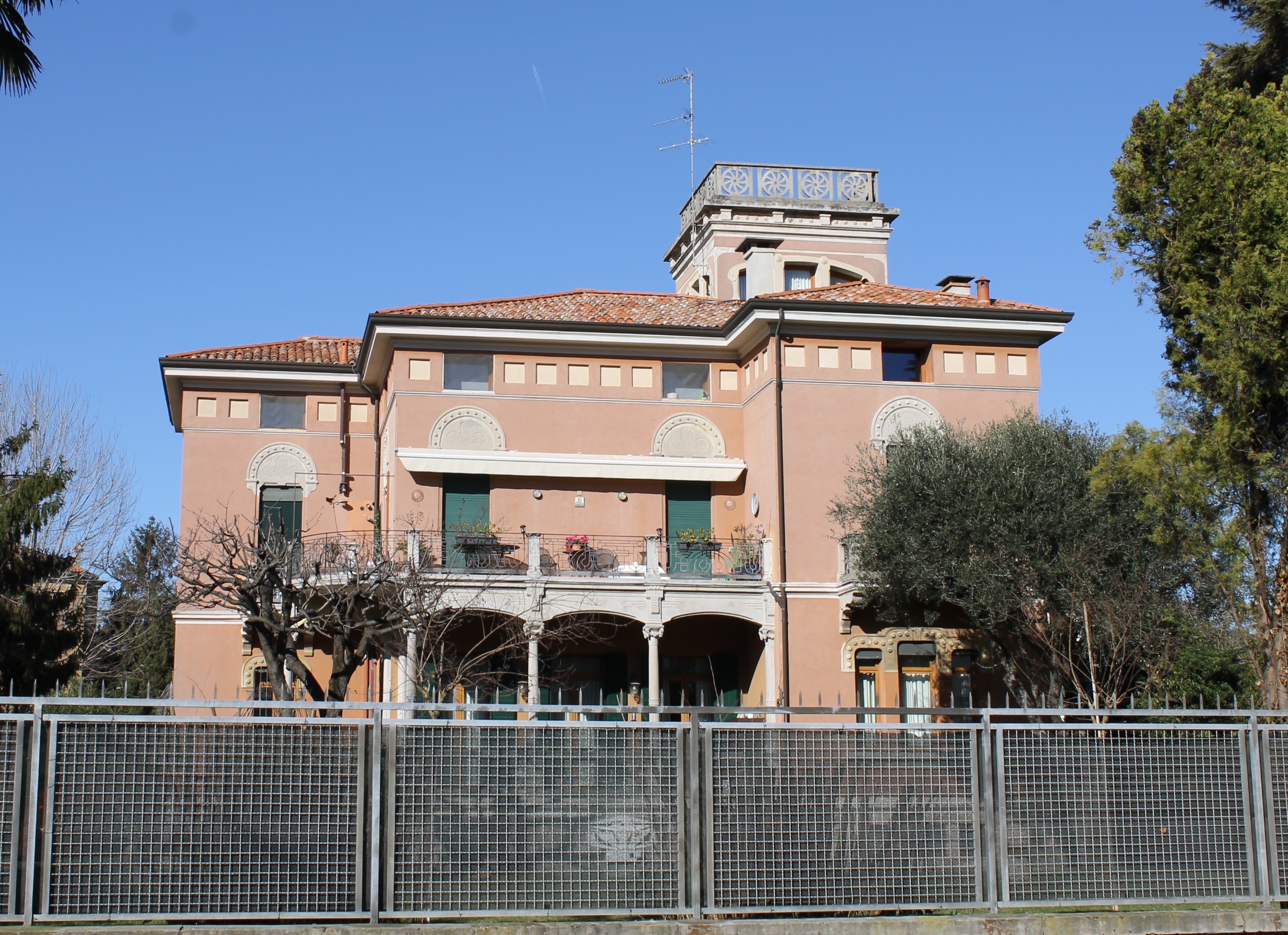 [Villa in Via Sandro Gallo, 76]