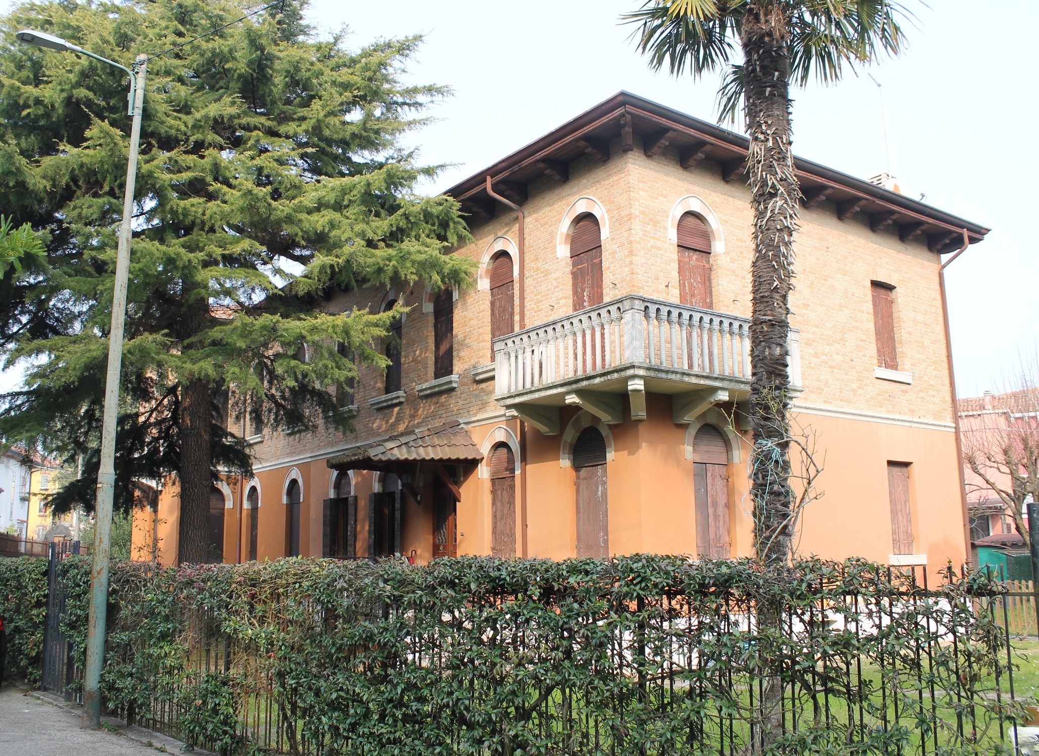 [Villino in Via Gallipoli, 1, 3]
