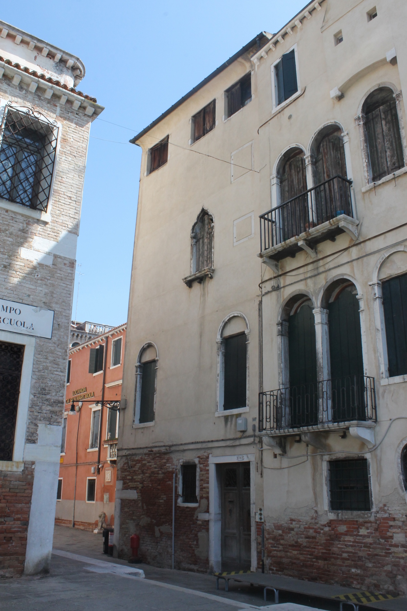 palazzetto, privato