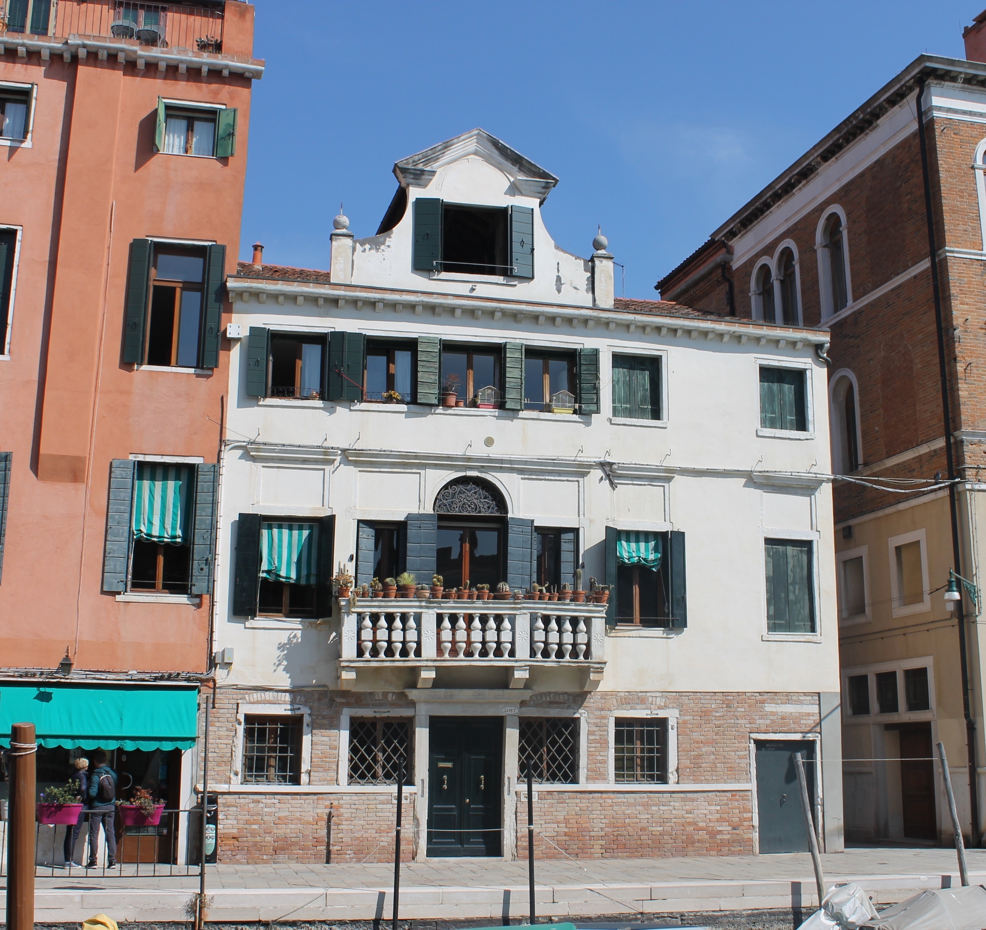 palazzetto, privato